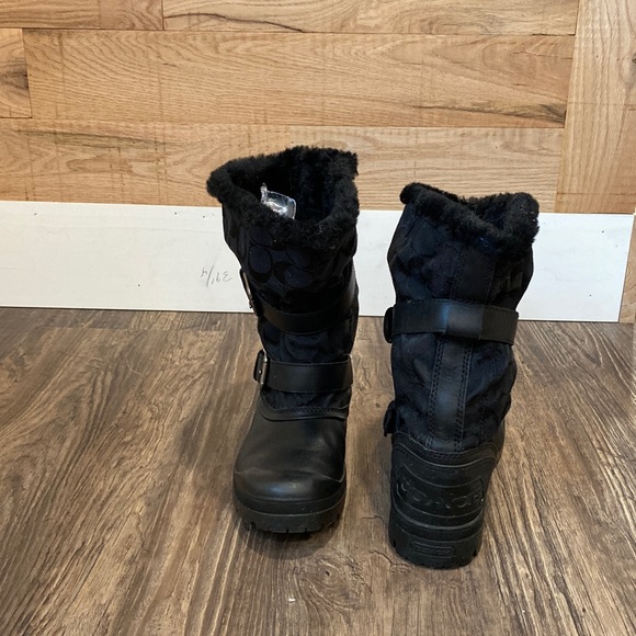 Black Coach snow boots - Picture 1 of 2
